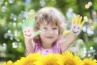 Клуб дитячого щастя "Мері Поппінс" - Що таке щаслива дитина і як допомогти  йому стати щасливим? На жаль, найчастіше у батьків і у дітей дещо різні  уявлення про щастя. Батьки іноді вважають,